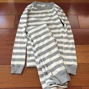 Hanna Andersson new without tags pajamas size 130